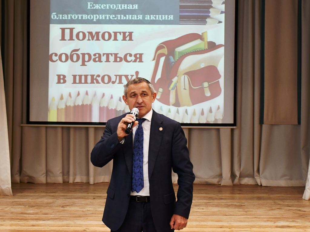Ильдус Зарипов поздравил будущих первоклассников района с началом нового этапа интересной школьной жизни