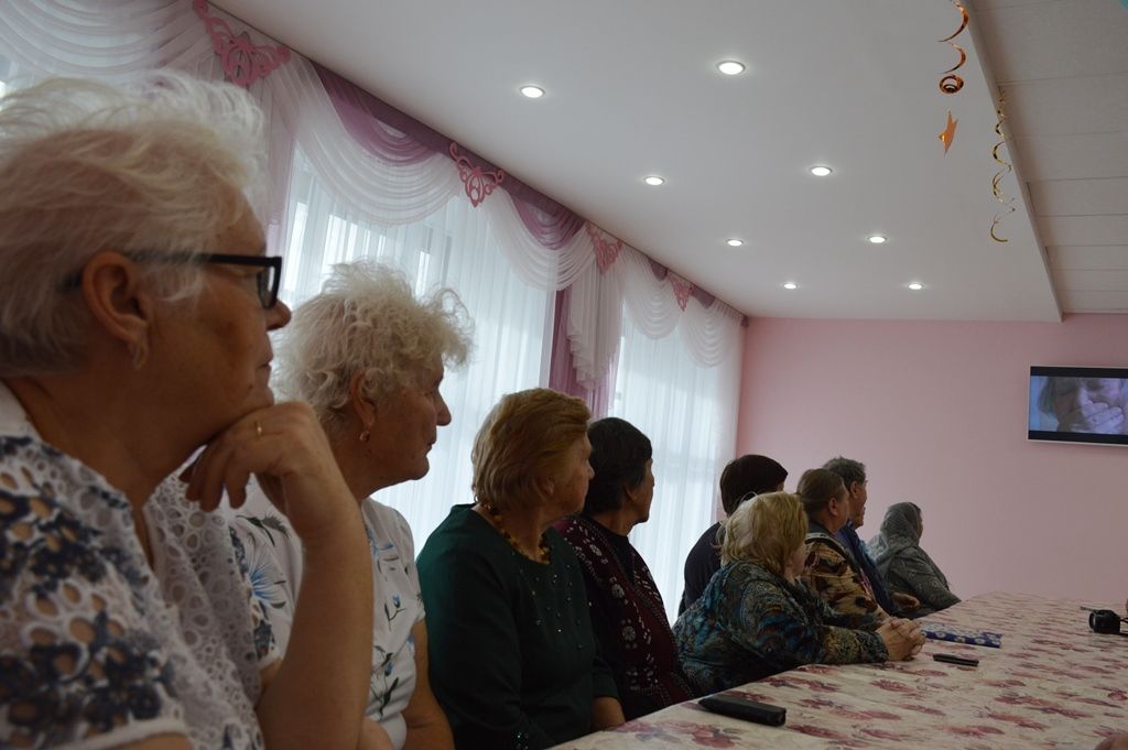 День мудрости и день учителя отметили лаишевские активисты достойного возраста.