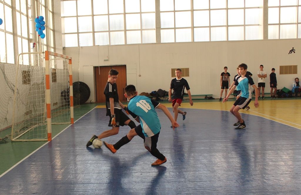 В Лаишевском районе идут соревнования по мини-футболу. Первые результаты