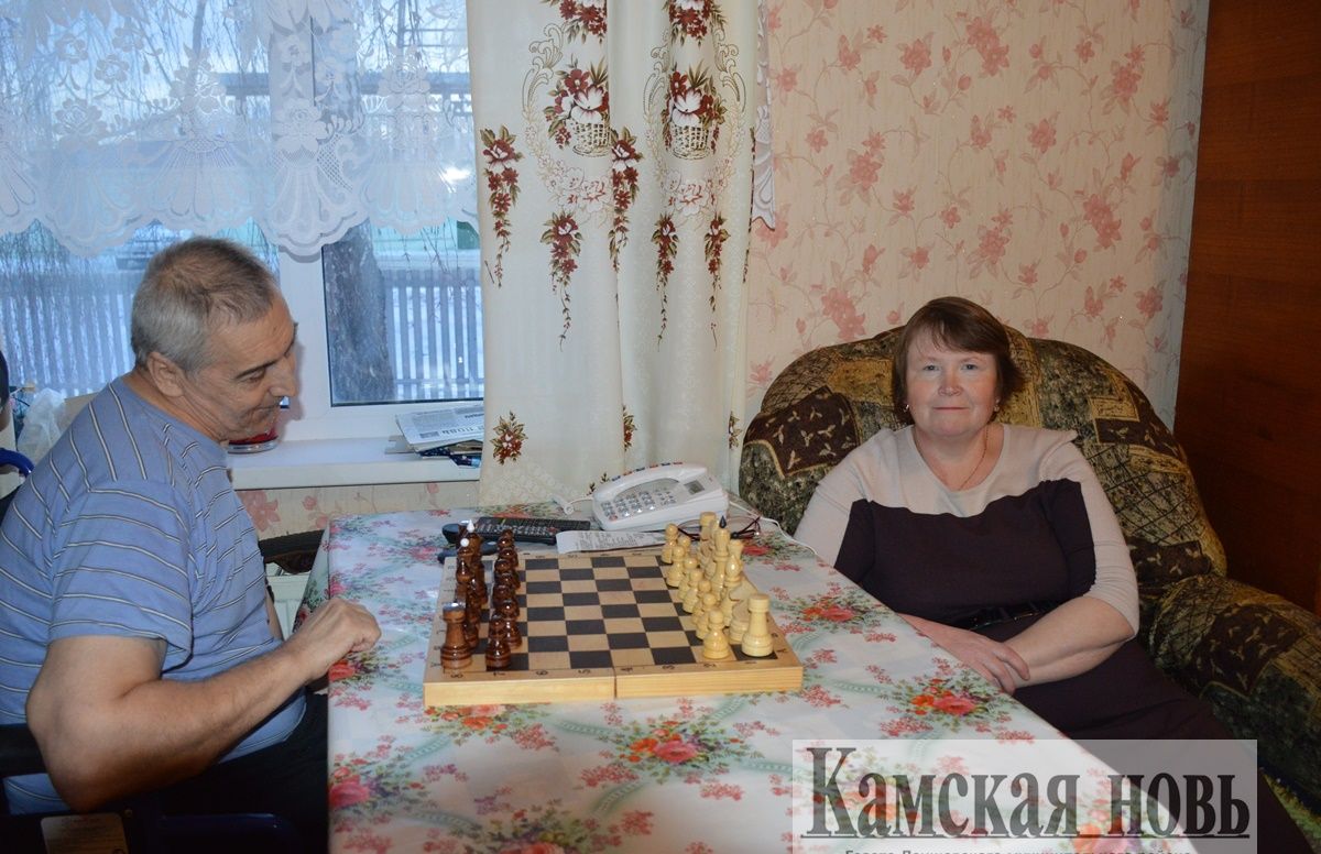 В рамках декады инвалидов в Лаишеве прошли соревнования по шашкам и шахматам