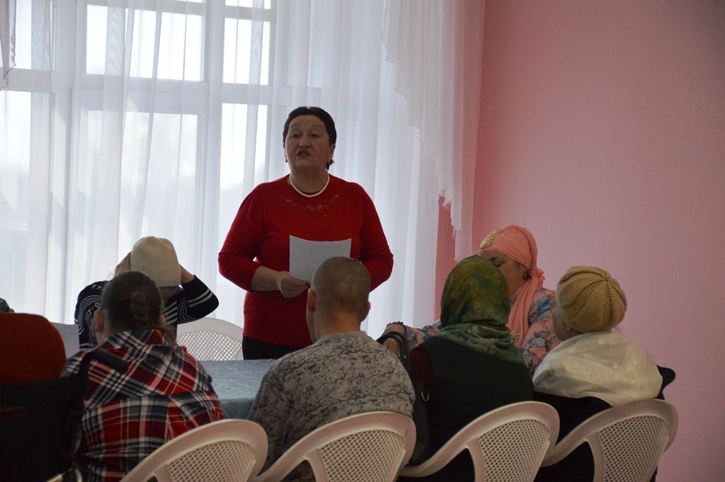 Сегодня в РДК Лаишева звучали стихи поэтессы Эльверы Абдуллиной-Байгазиной