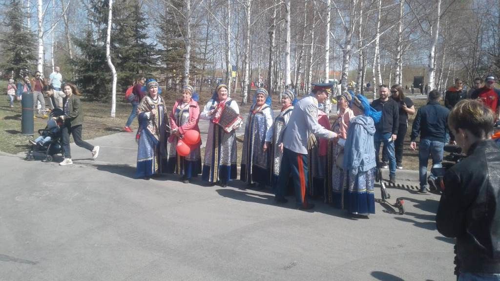 Лаишевцы участвуют в празднике, который сегодня проходит в Казани и посвящен 370-летию со дня образования пожарной охраны РФ