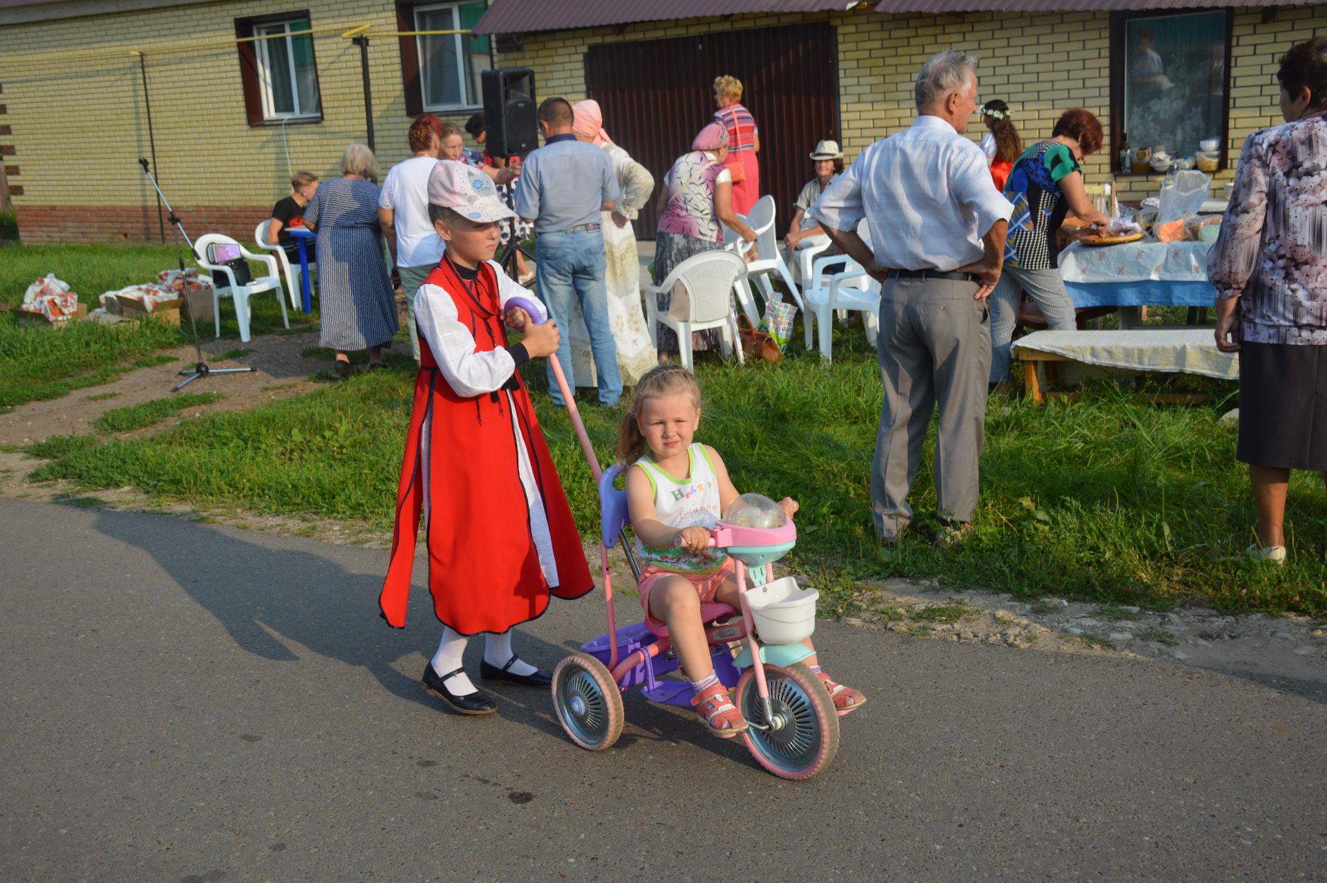 Замечательный праздник улиц отметили в Лаишево
