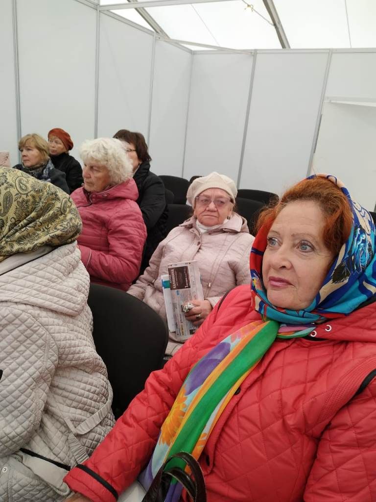 Интересная, полезная - так отзываются о поездке в Казань на выставку цветов