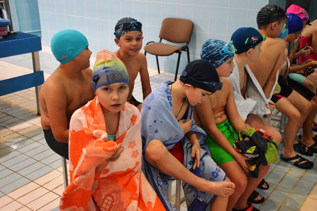 Фоторепортаж соревнований в лаишевском бассейне