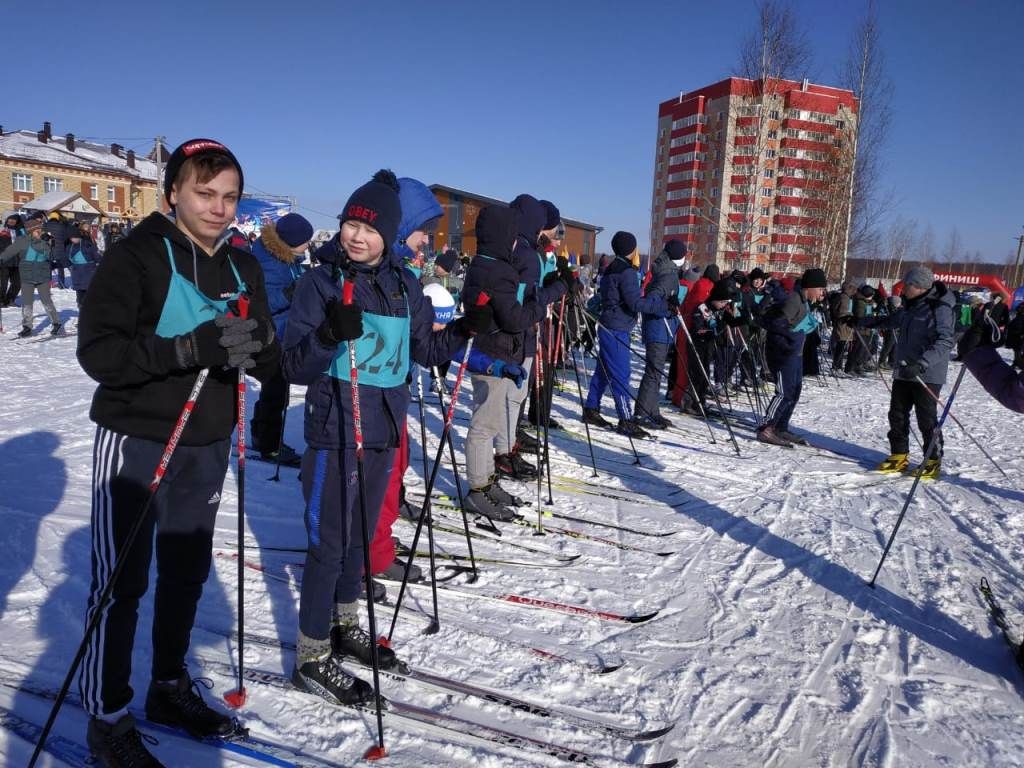 Ташкирменские школьники приняли участие в "Лыжне России 2020" в Лаишево