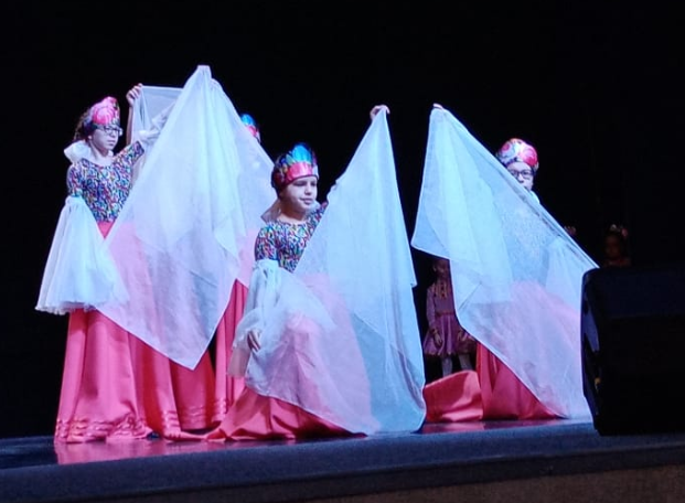 Выступления танцевальных коллективов в Лаишево продолжаются