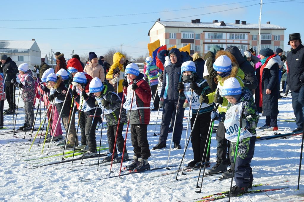 Первыми вышли на лыжню дети Лаишевского района
