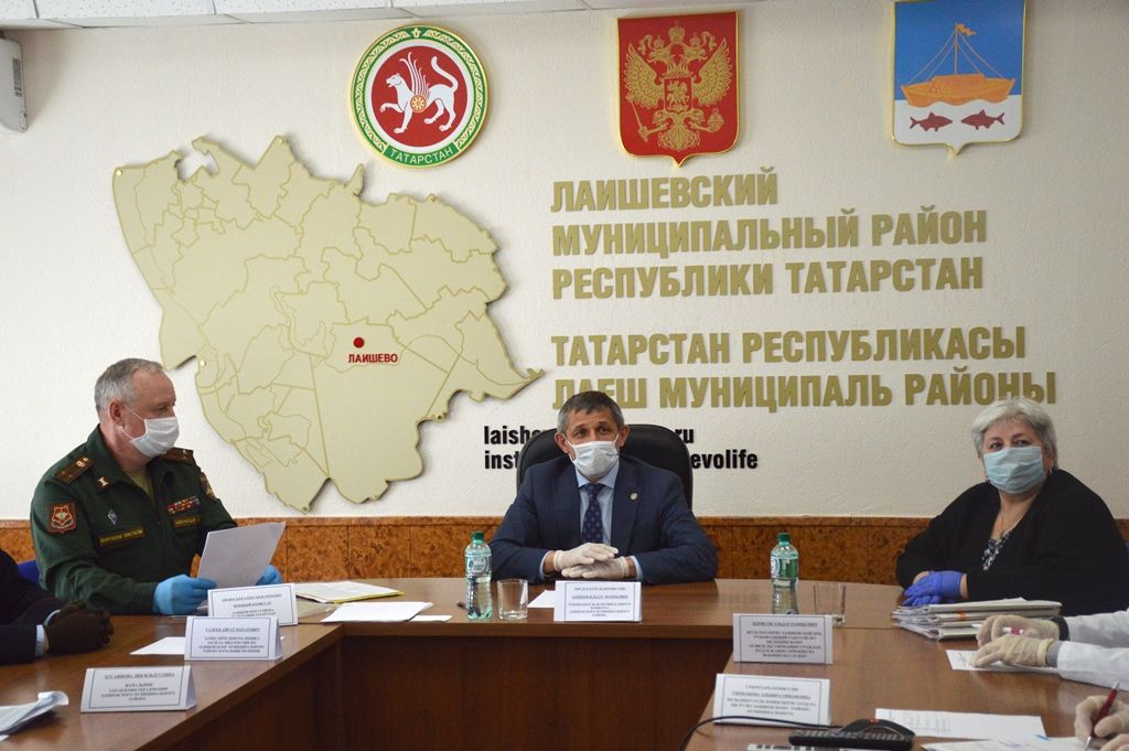 Руководитель Лаишевского района возглавил призывную комиссию