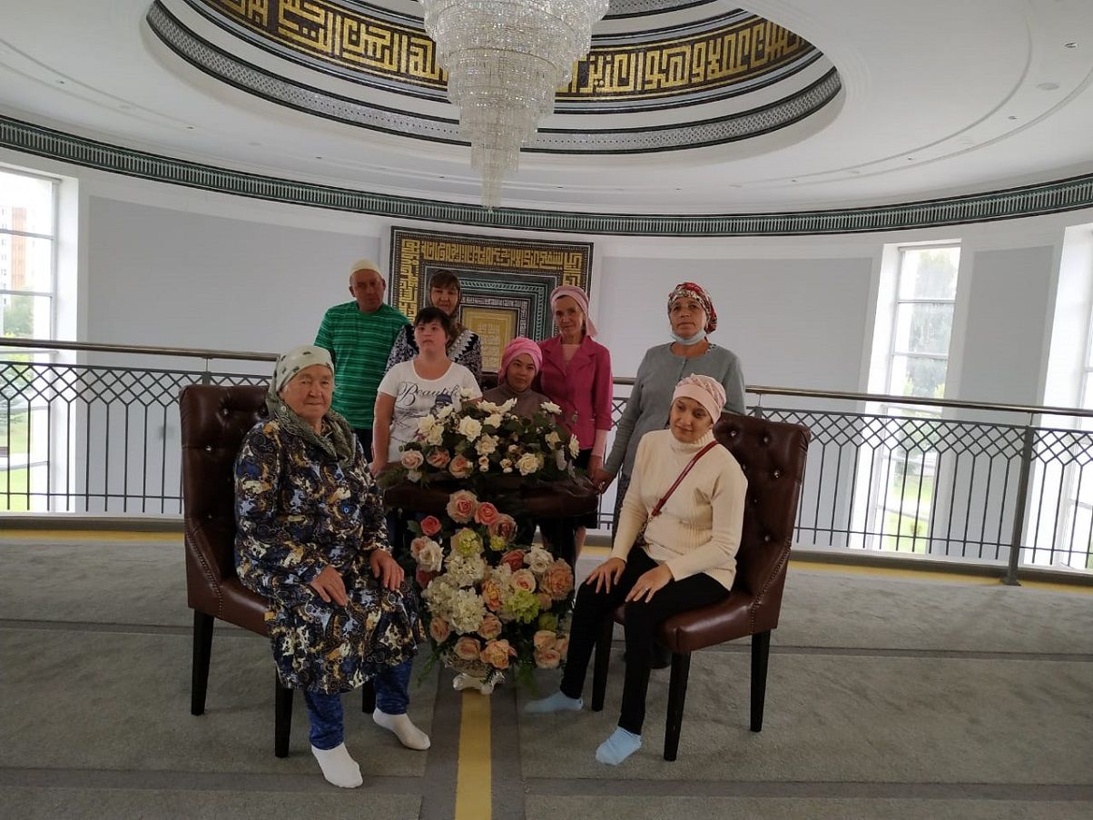 Мечеть ''Ярдам'' и парк Победы вызвали восторг у лаишевских экскурсантов