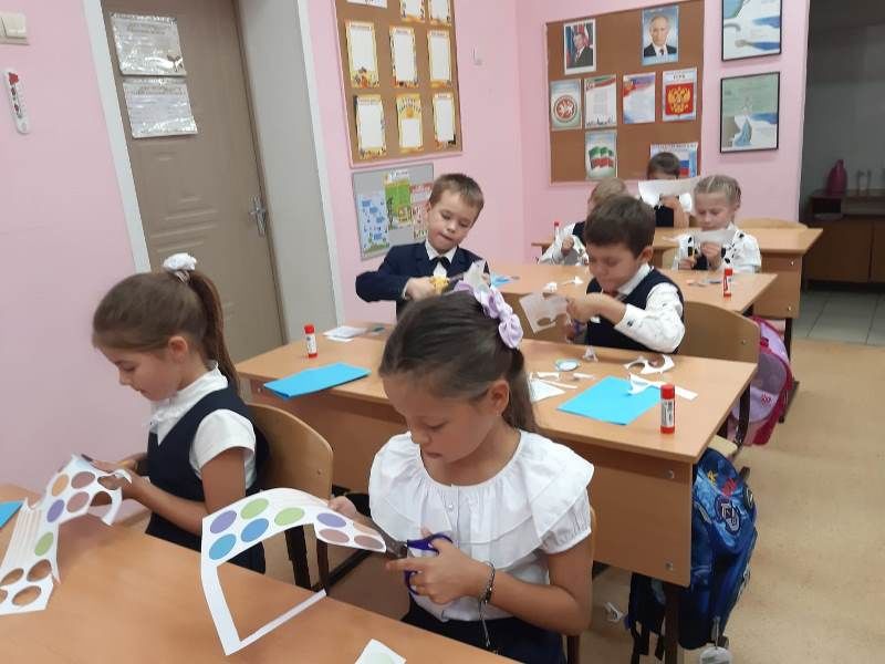 День отца. В Сокуровской школе дети готовят подарки для пап