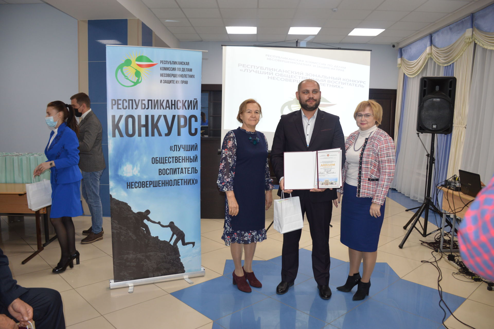 В Лаишево состоялся зональный этап конкурса «Лучший общественный воспитатель несовершеннолетних РТ 2021».