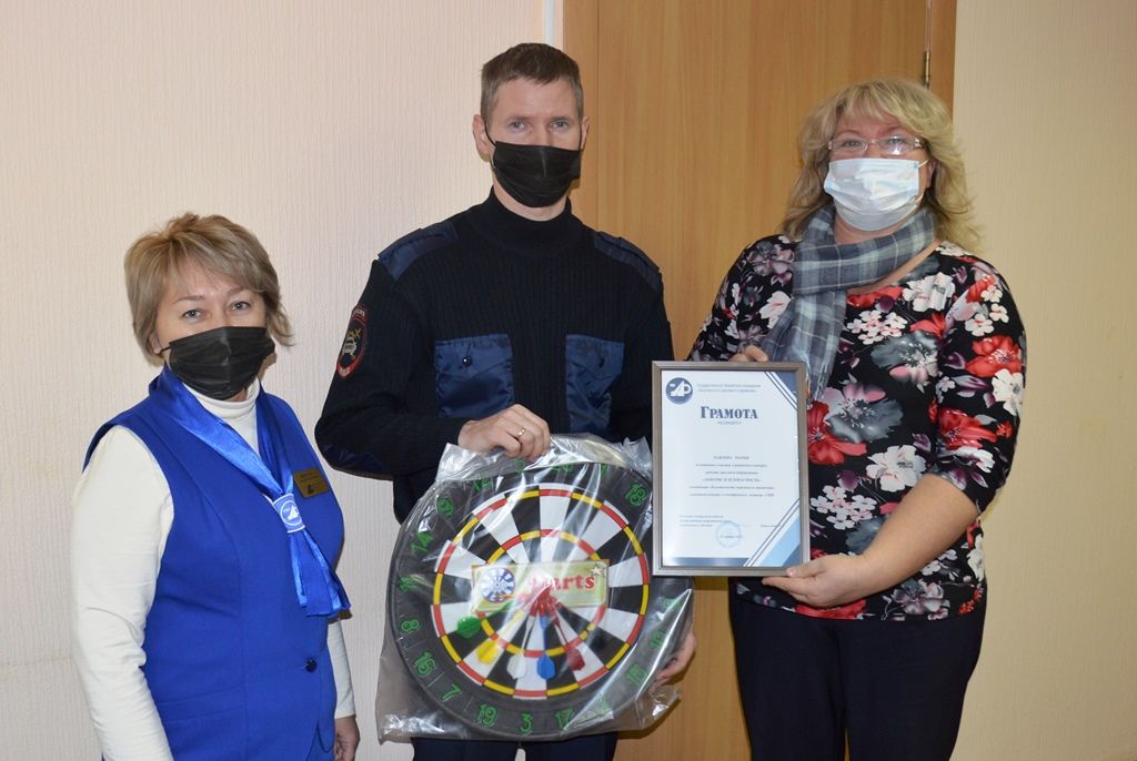 Сотрудников редакции «Камская новь» наградили за многолетнее сотрудничество с ГИБДД Лаишевского района