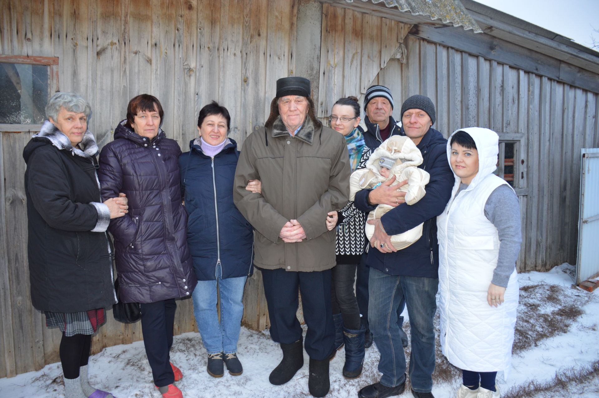 С  90-летием труженика тыла и ветерана труда поздравил глава Лаишевского района