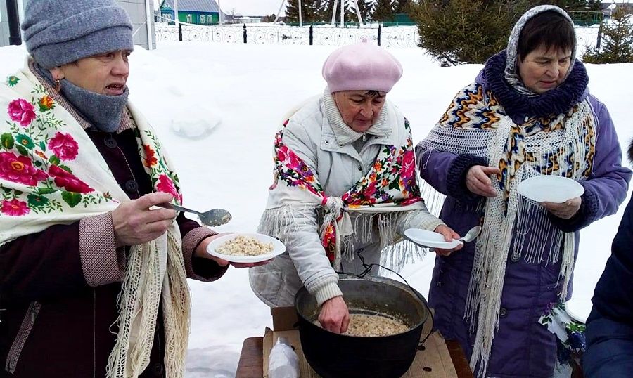 Гвоздь программы – чай из настоящего самовара