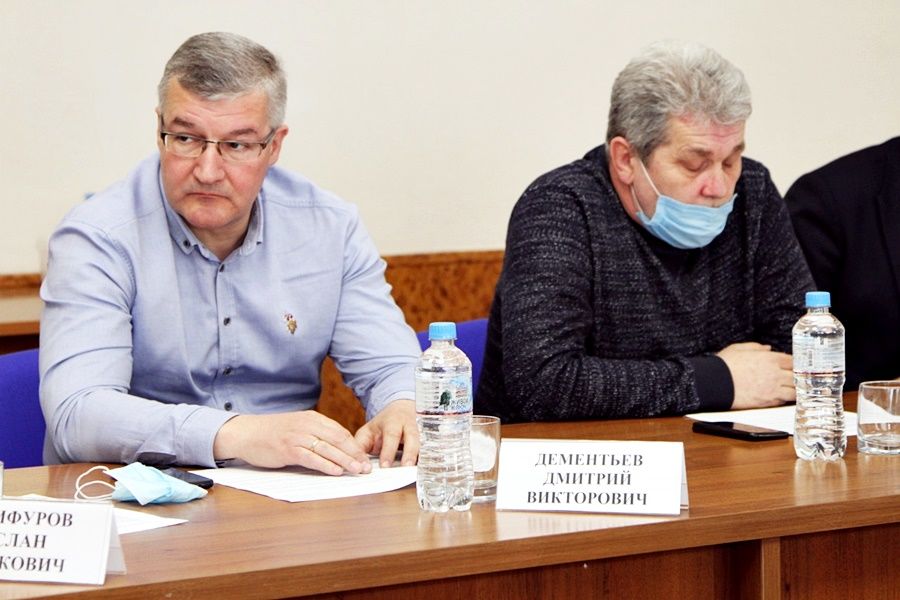 Ильдус Зарипов встретился с членами рабочей группы по вопросам строительства трассы М-12