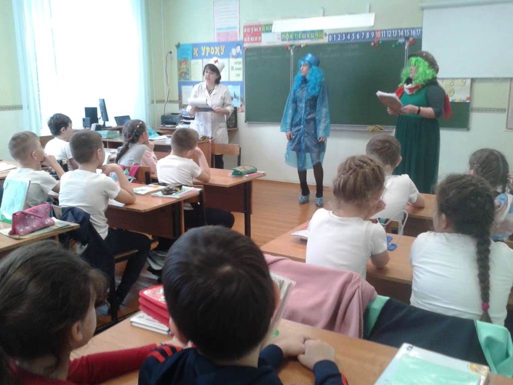 В День здоровья лаишевских школьников посетил доктор Градусник              