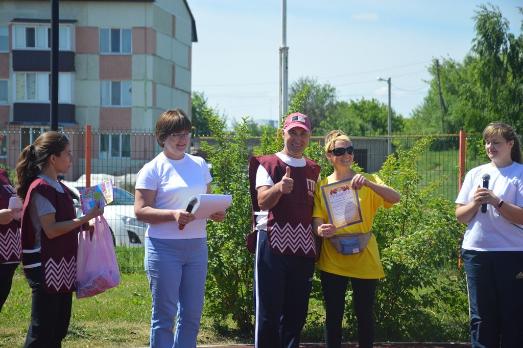 Малышам Лаишевского района вручили дипломы и подарки