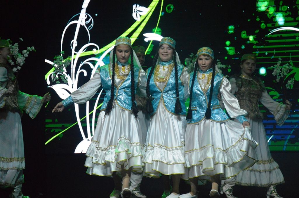 Республиканский фестиваль "Поверь в себя" собрал в Лаишево детские коллективы из Татарстана и Самарской области