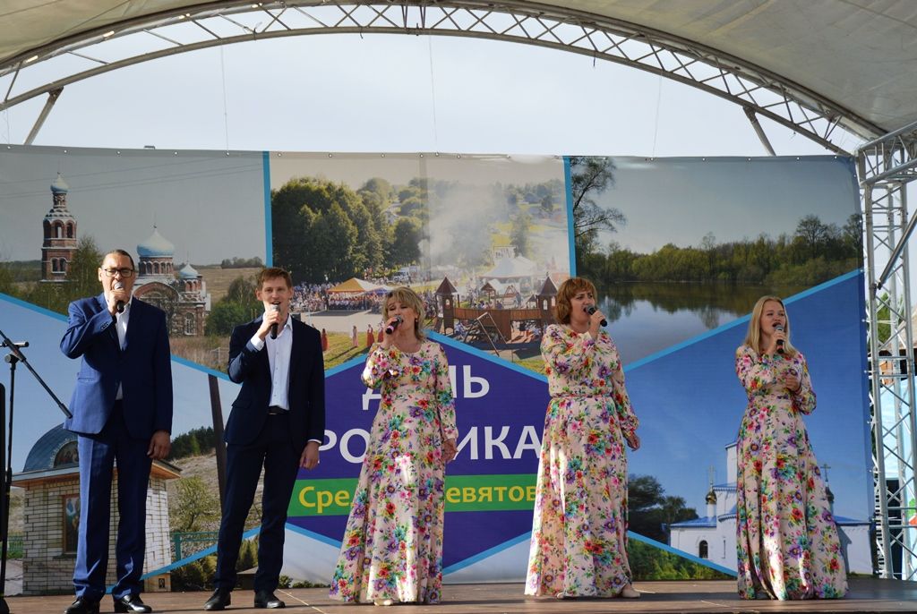 Жителей Лаишевского района порадовали артисты из Казани и близлежащих сел