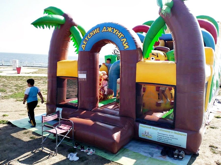 В честь Дня Республики на набережной Камское море для детей и молодежи организован веселый праздник