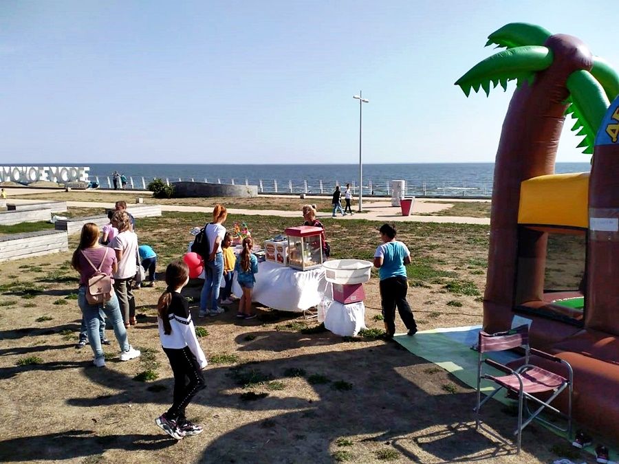 В честь Дня Республики на набережной Камское море для детей и молодежи организован веселый праздник