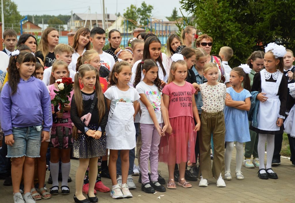 Музыкально-танцевальной линейкой отметили 1 сентября в ДШИ Лаишева