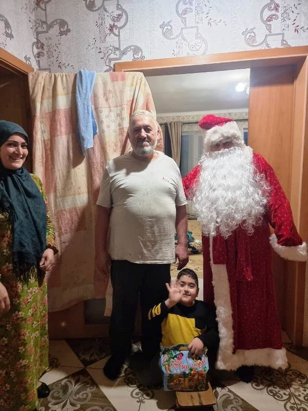 Дети Сокуровского сельского поселения в Новый год  получили подарки от Деда Мороза и Снегурочки