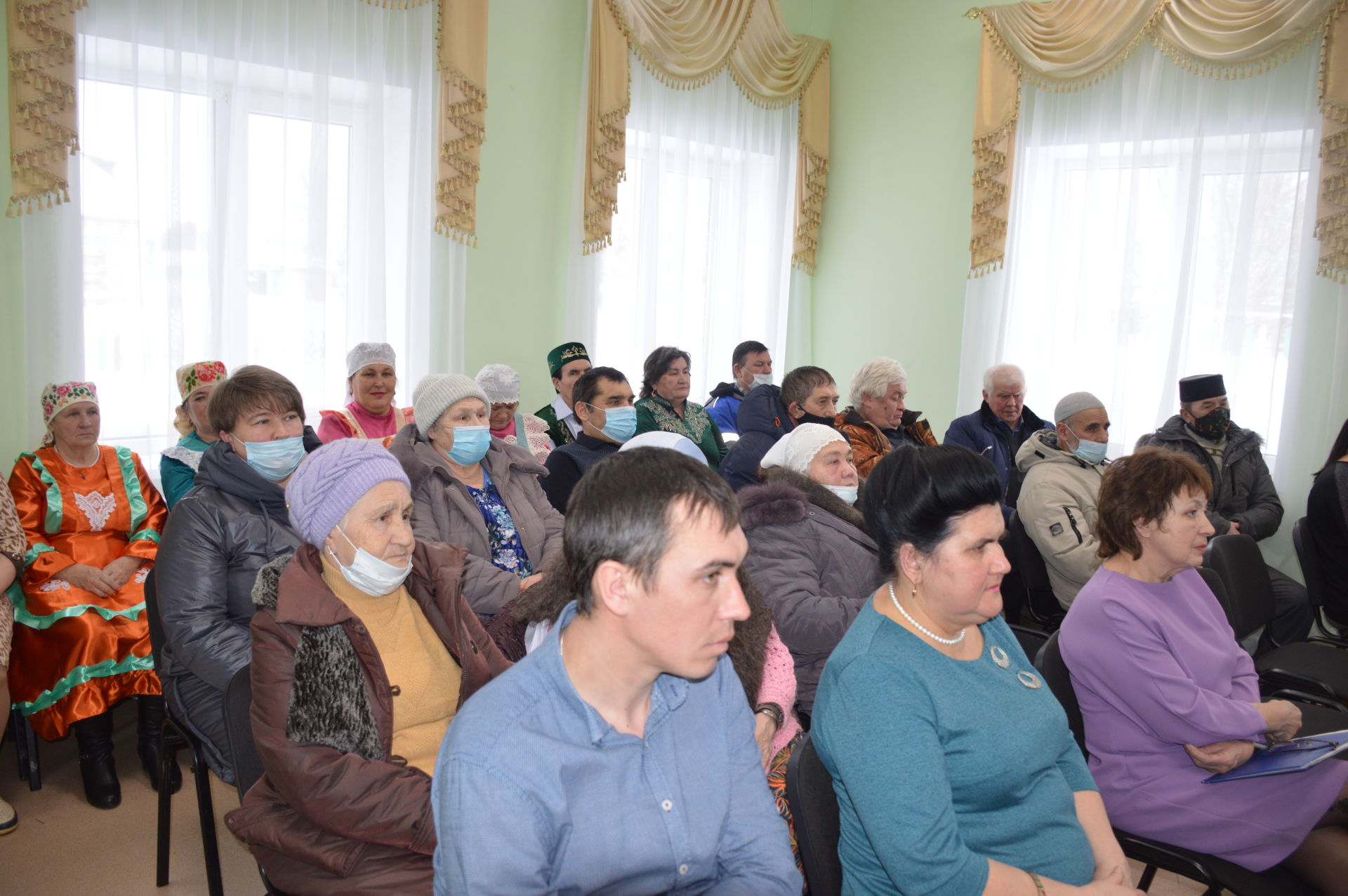 Сход граждан в Татарских Саралах прошел в теплой, семейной обстановке |  27.01.2022 | Лаишево - БезФормата