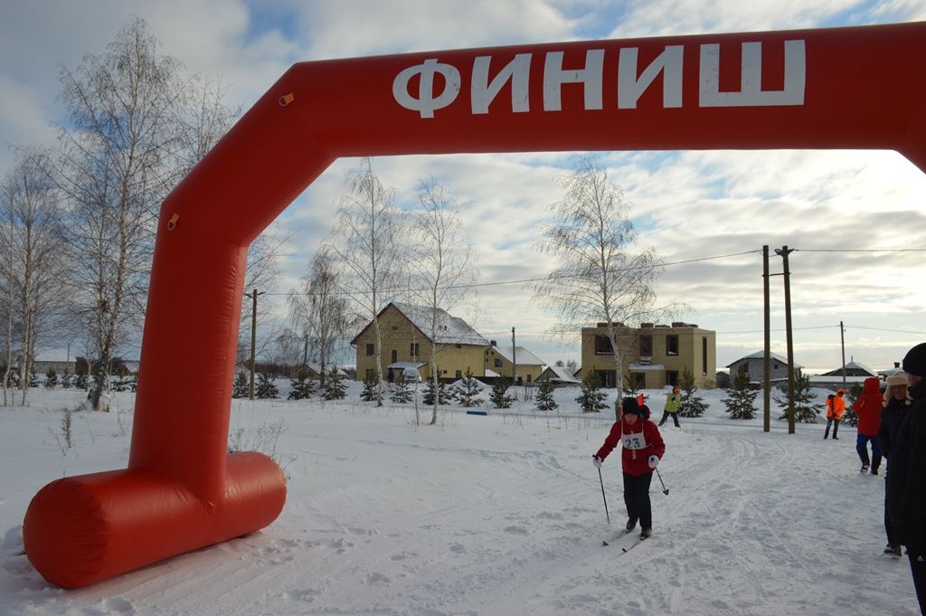 В лыжной гонке первыми стартовали школьники Лаишевского района