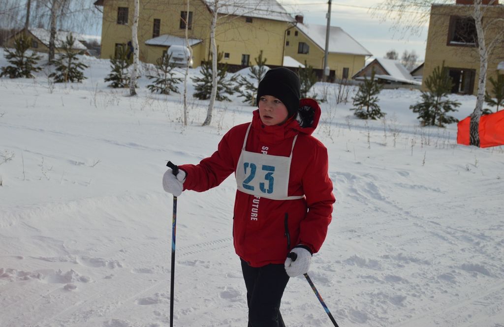 В лыжной гонке первыми стартовали школьники Лаишевского района