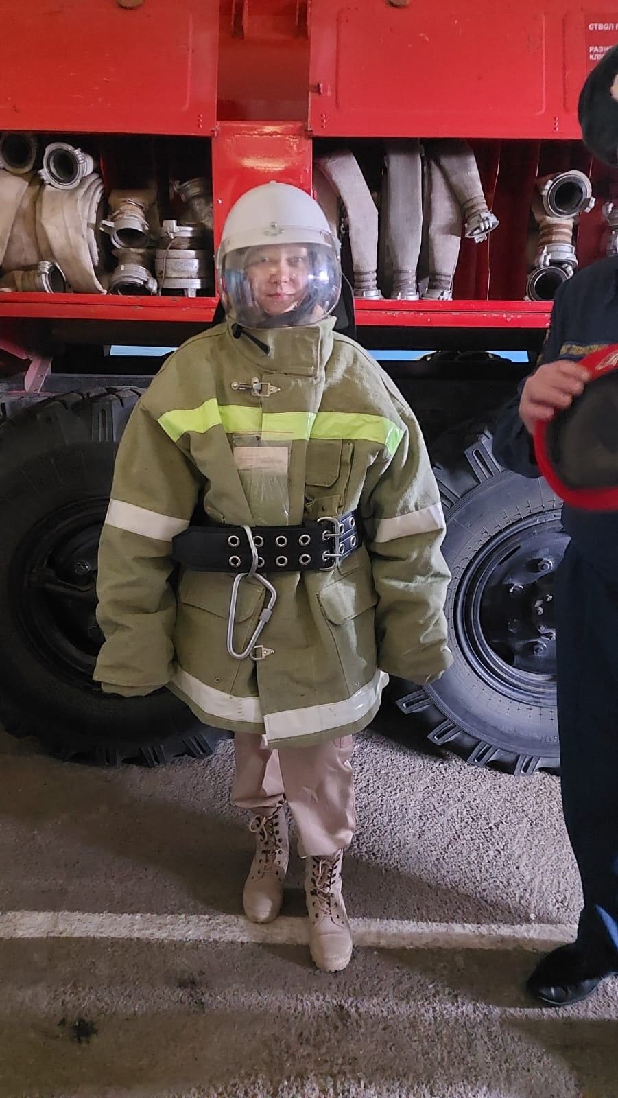 Школьников Лаишевского района познакомили с работой пожарных