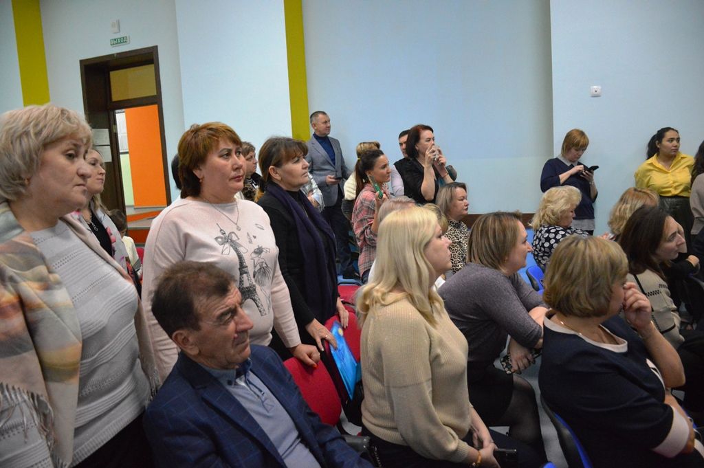 Работники образования Лаишевского района учились на практике реанимировать пострадавшего до приезда скорой помощи