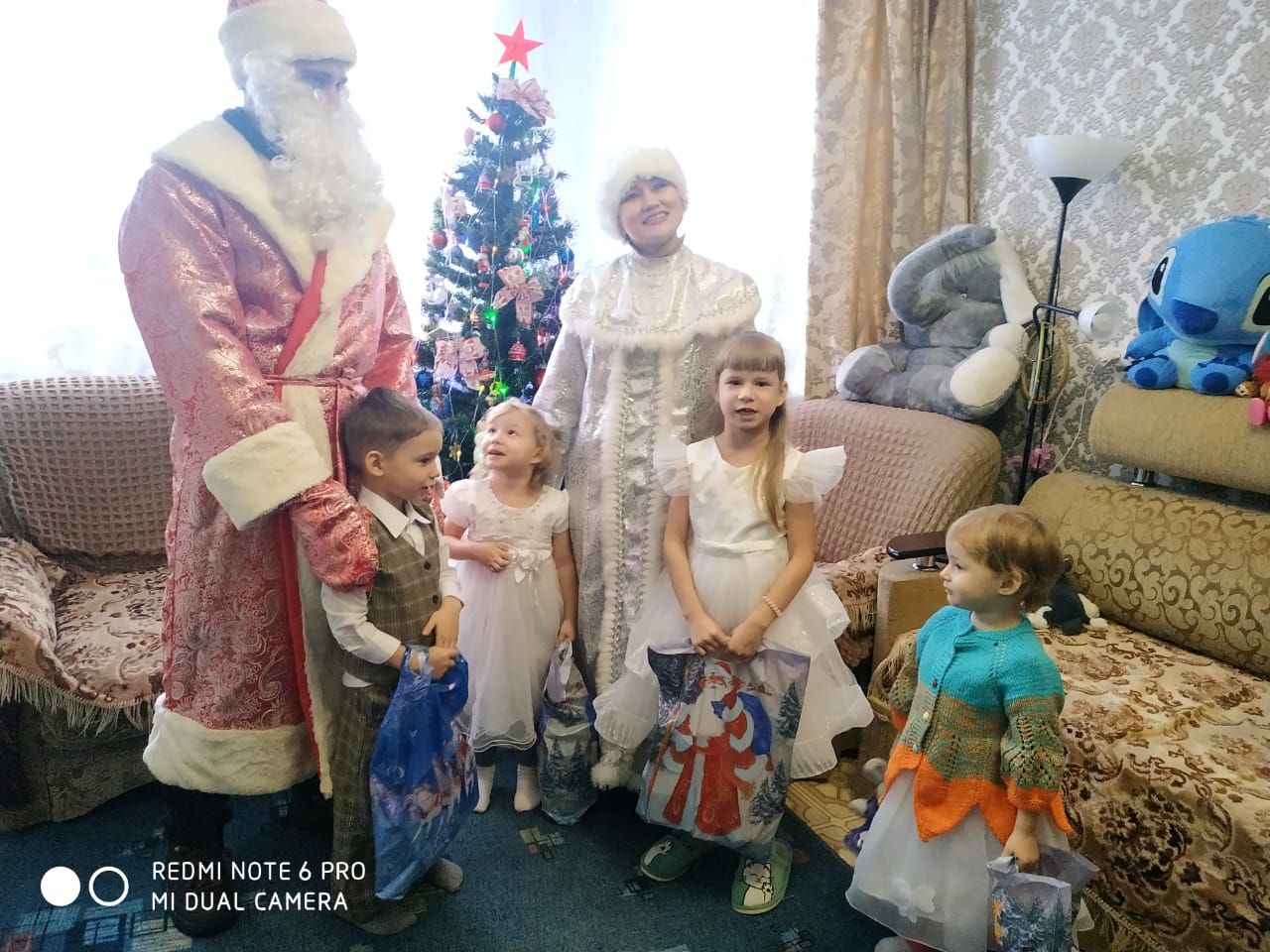 Благотворители подарили лаишевским детям новогоднее настроение