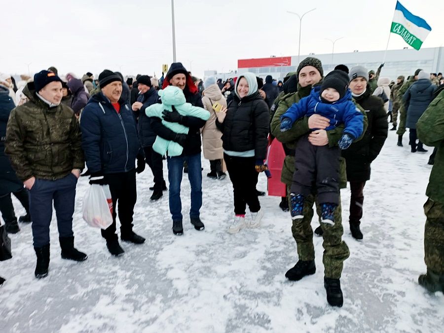 Сегодня, 27.12.2022 года, провожали бойцов на освобожденные территории Украины