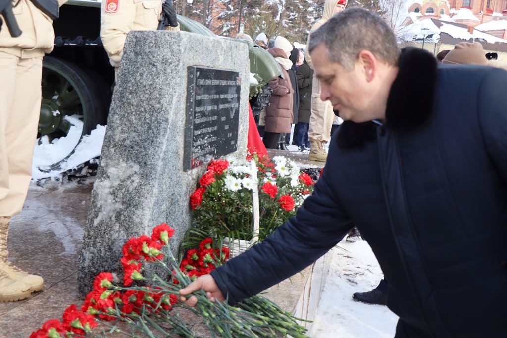 Фоторепортаж: митинг в Лаишево ко Дню вывода войск из Афнанистана