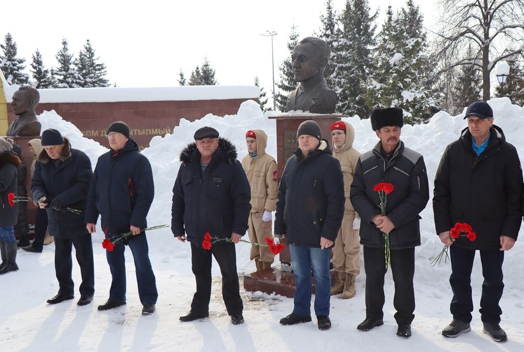 Фоторепортаж: митинг в Лаишево ко Дню вывода войск из Афнанистана