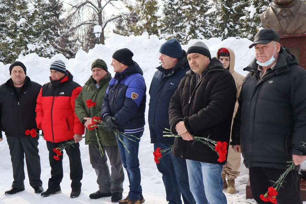 Фоторепортаж: митинг в Лаишево ко Дню вывода войск из Афнанистана