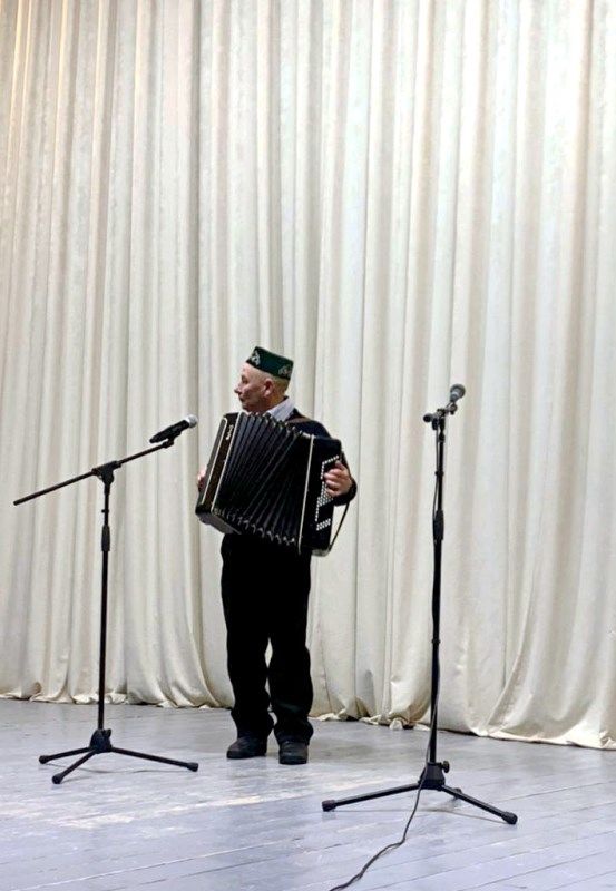 В Малоелгинском доме культуры состоялся вечер памяти, посвященный бывшему заведующему СДК Шамилю Кашапову