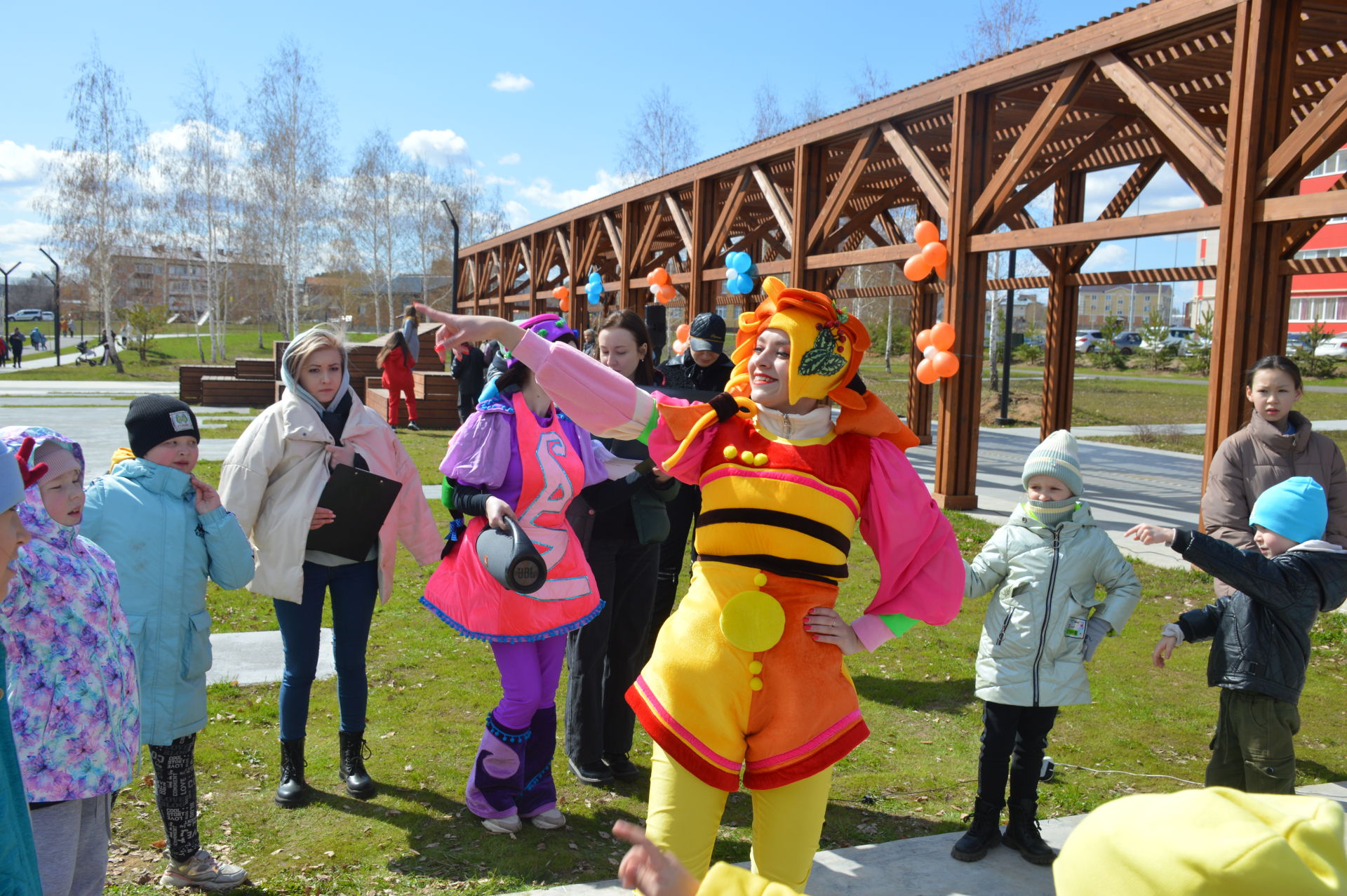 Праздничным мероприятием в экстрим-парке отметили сегодня День весны и труда