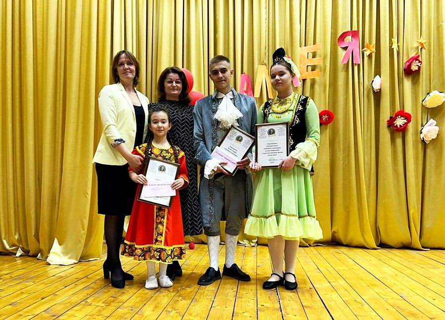 На «Аллее звезд»  вручали награды ученикам Сокуровской школы