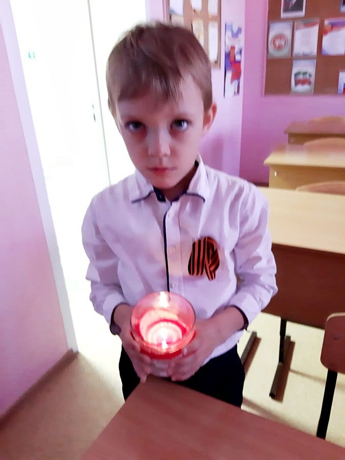 В Сокуровской средней школе зажгли Свечу памяти
