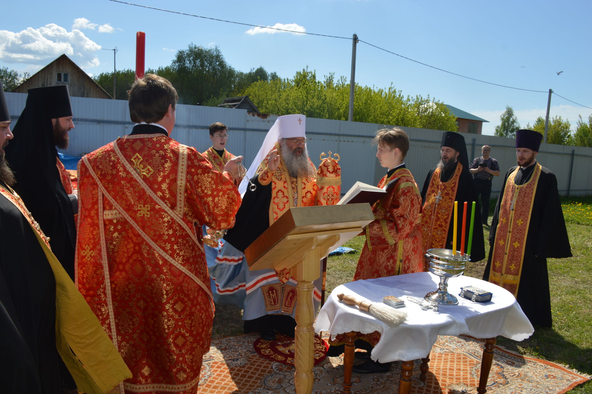Митрополит Казанский и Татарстанский Кирилл провел богослужение в селе Чирпы Лаишевского района
