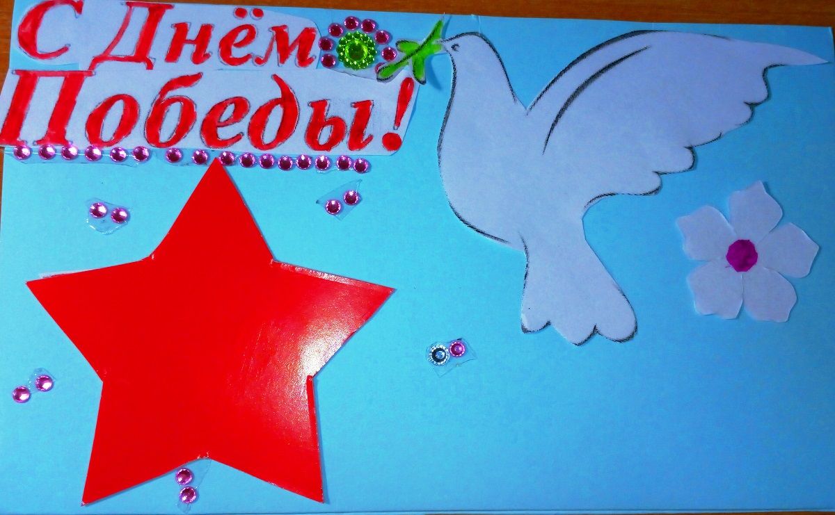 Лаишевская рукодельница Екатерина Антонова подготовила подарки ко Дню Победы