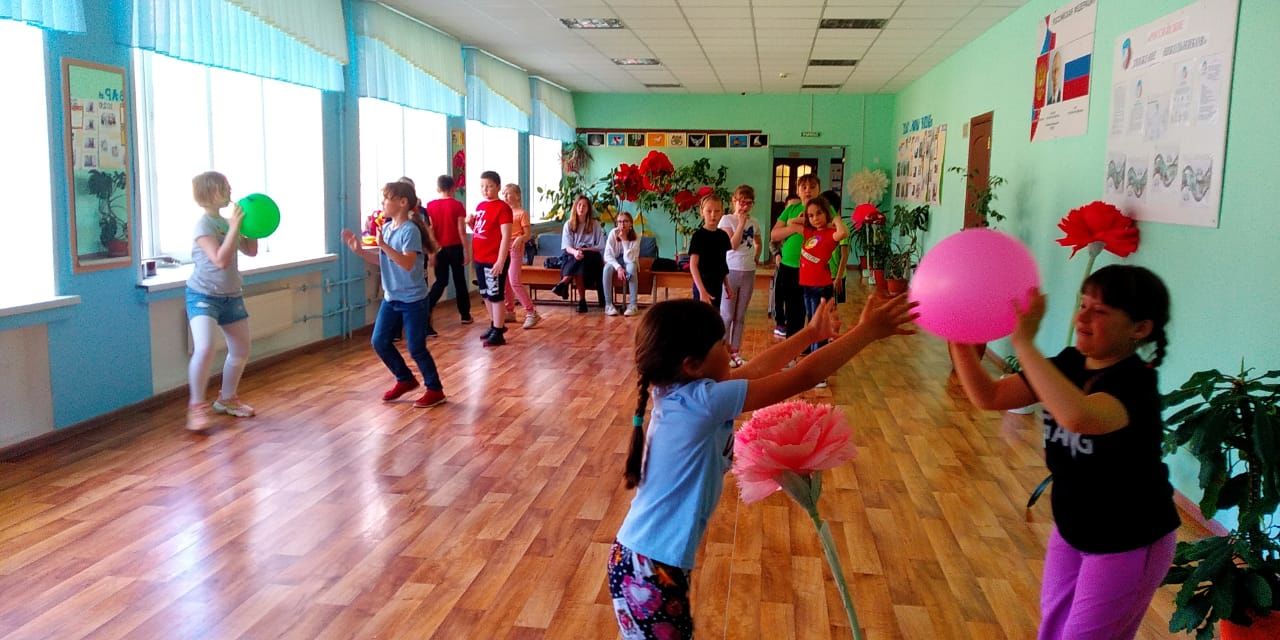 В Международный день защиты детей в школах Лаишевского района начали свою  работу летние пришкольные лагеря