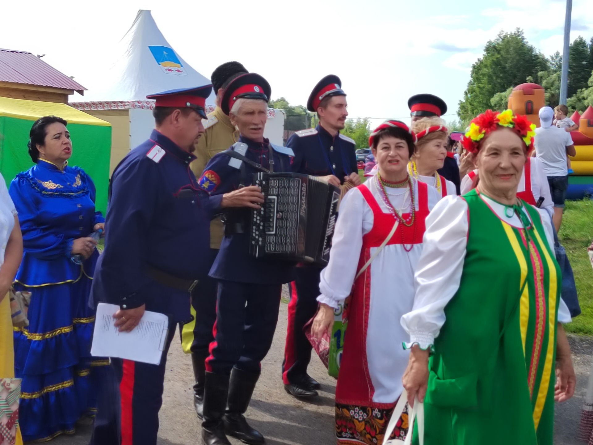 Сегодня в селе Среднее Девятово Лаишевского района празднуют День Родника