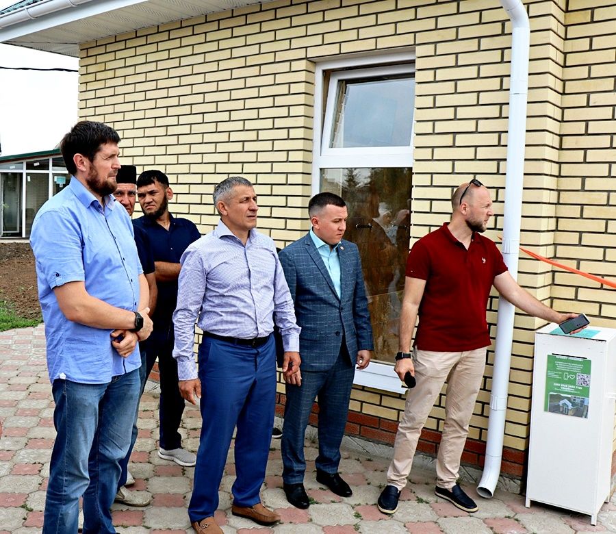 Торжественное открытие родника в Сокурах на территории мечети «Юлчы»