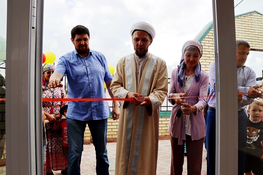 Торжественное открытие родника в Сокурах на территории мечети «Юлчы»