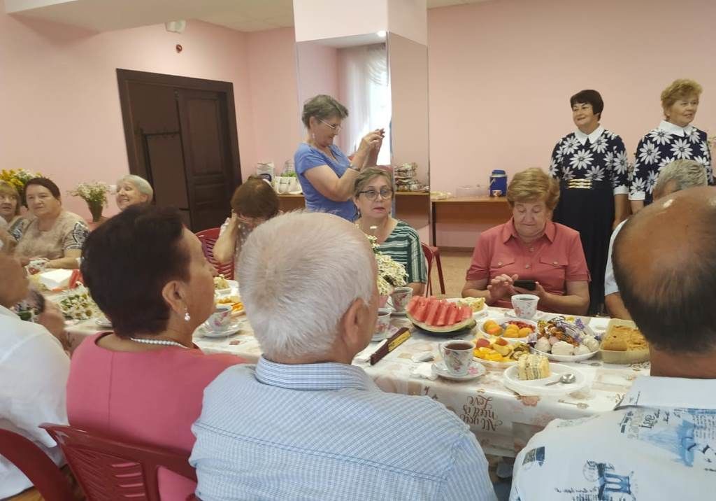 В районном доме культуры чествовали семьи с большим стажем