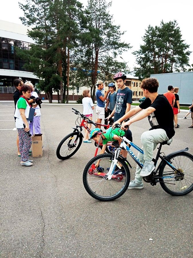 В молодежном лагере "Волга" говорили о правилах управления скутерами, велосипедами, гироскутерами